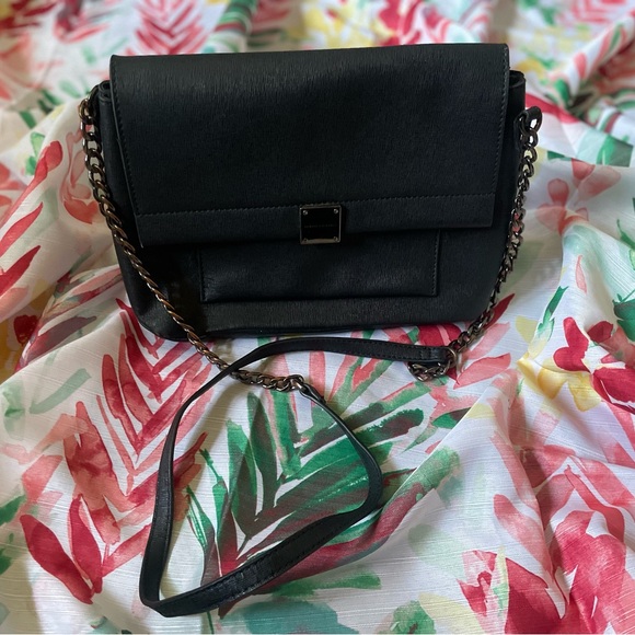 Armani Exchange Black Crossbody Chained Strap Handbag 🎄CUTE FOR THE HOLIDAYS!🎄 - Picture 5 of 8